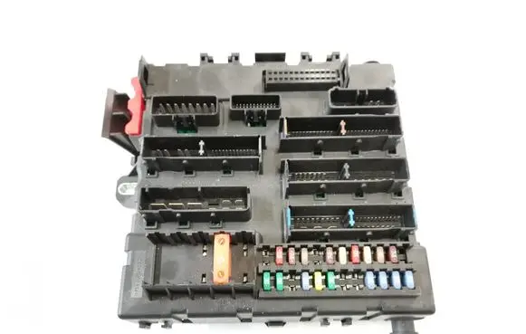 Opel Signum Fuse module 13205774FP 519162002