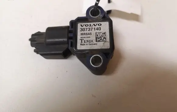 Volvo V50 Airbag deployment crash/impact sensor 30737140 MRSA5 8842A5