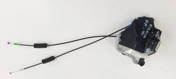 Suzuki Kizashi Front door lock 