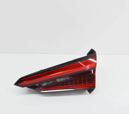Audi A5 Tailgate rear/tail lights 8W6945094C