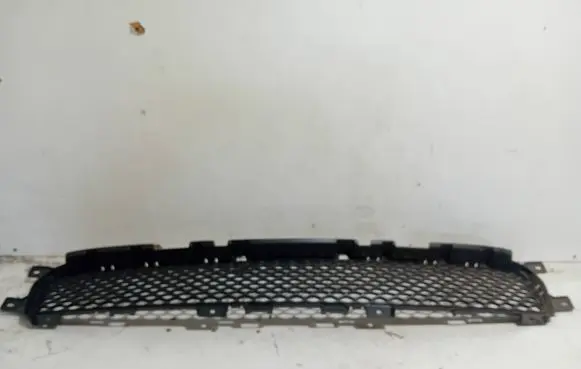 Dodge Durango III Front bumper lower grill 68320617AA 0053396593