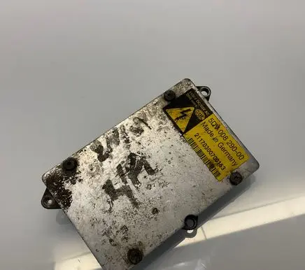 Mercedes-Benz E W211 Headlight ballast module Xenon 5DV00829000 1100VDC85VA 21170300700153