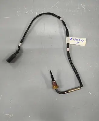 Volkswagen Tiguan Allspace Exhaust gas temperature sensor 04L906088FB