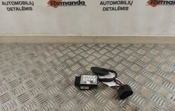 Volkswagen Touran III Fuel injection pump control unit/module 1K0906093H 1066040022 1T0906093E