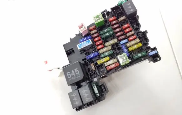 Volkswagen Golf VII Fuse module 5Q0937615C