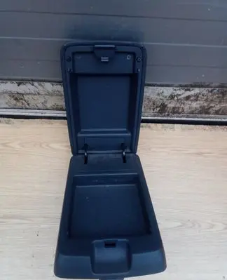 Hyundai Santa Fe Glove box central console 