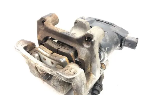 Rear brake caliper