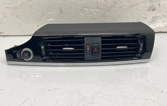 BMW X3 F25 Dash center air vent grill 9184742 17238711 9184743