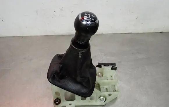 Toyota Corolla E140 E150 Gear selector 