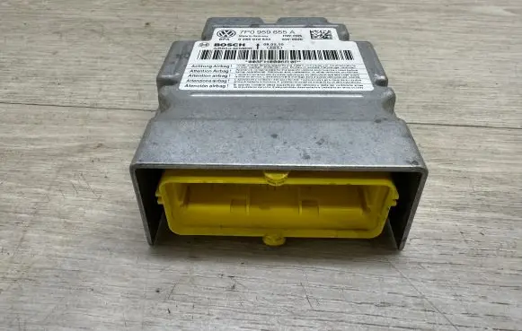Volkswagen Touareg II Airbag control unit/module 7P0959655A 0285010533