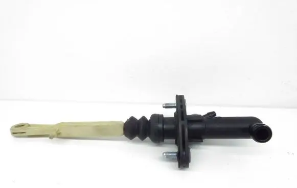 Volvo V70 Clutch master cylinder 8636539