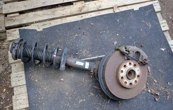 Volkswagen Golf Plus Front shock absorber with coil spring
