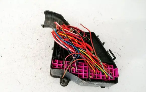 Volkswagen Golf IV Fuse box set 8d1941824