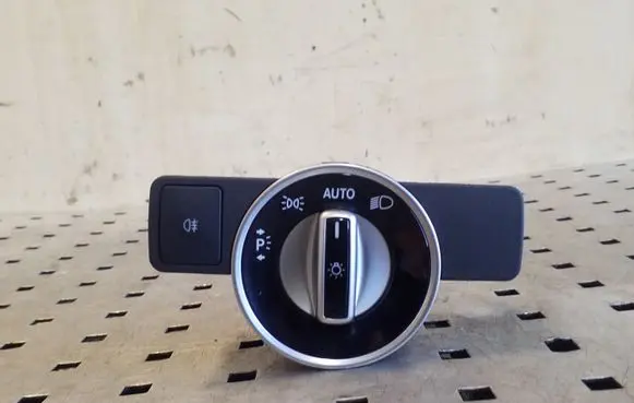 Mercedes-Benz E W212 Light switch A2129050551