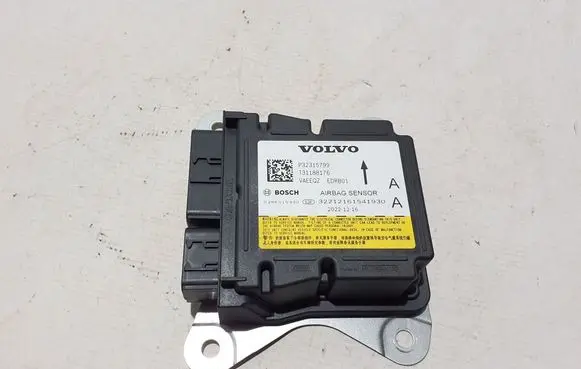 Volvo XC40 Airbag control unit/module 32315799