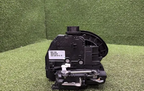Renault Master IV Rear door lock 905927012R 40227268 5047266