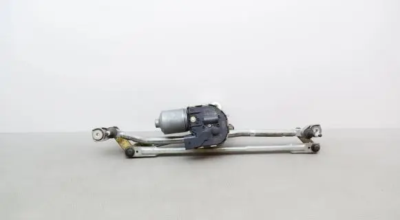 Front wiper linkage and motor