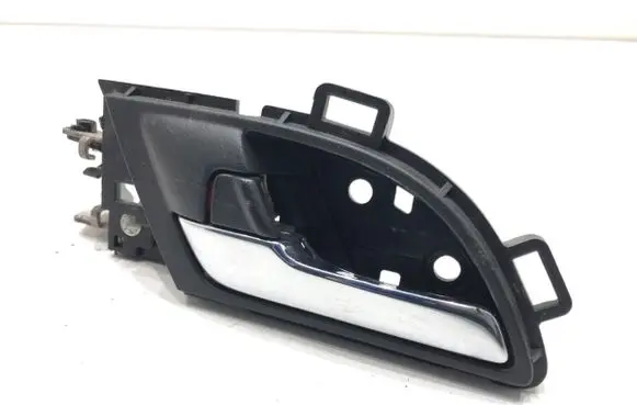 Honda CR-V Front door interior handle