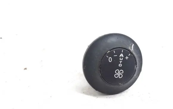 Peugeot 807 Interior fan control switch 1488941077 A53000300