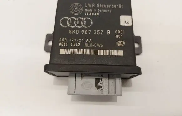 Audi A4 S4 B8 8K Light module LCM 8K0907357B