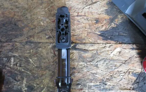 Dacia Spring Seat belt height adjuster 