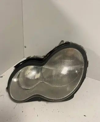 Mercedes-Benz C W203 Headlight/headlamp A2038200761 0301166601