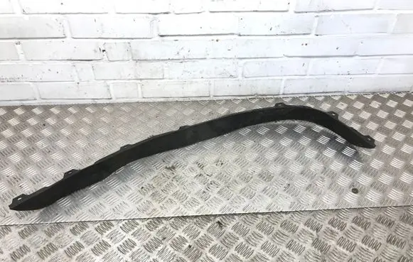 Toyota Auris E180 Front bumper lip 