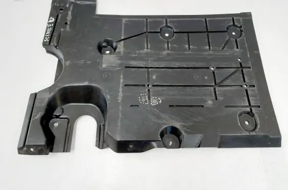 Renault Scenic E-Tech V Front underbody cover/under tray 748141555R