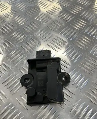 Ford Ranger Fuel pump relay LX6A-9D370-CB
