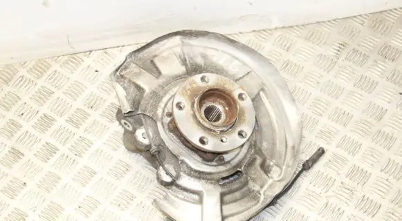 BMW 5 F10 F11 Rear wheel hub