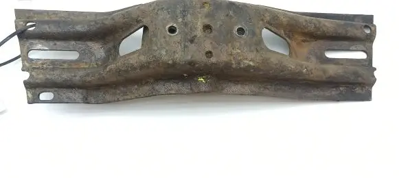 Mercedes-Benz COMPAKT W115 Gearbox mounting bracket