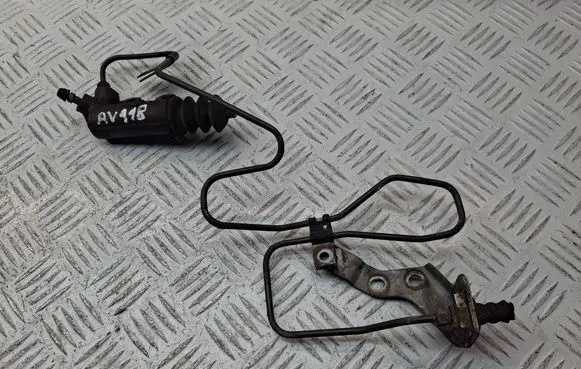 Clutch slave cylinder