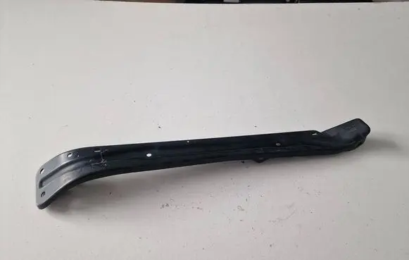 Skoda Kodiaq Headlight/headlamp mounting bracket 565806929