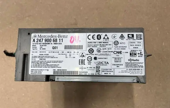 Mercedes-Benz GLB x247 Radio/GPS head unit trim A2479006811