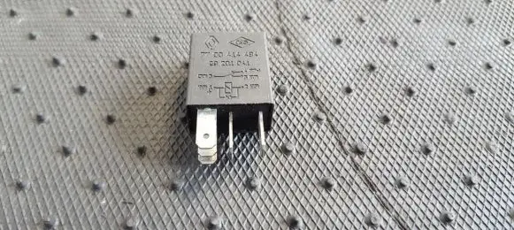 Renault Megane I Other relay 7700414484 28201041