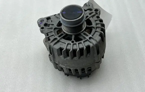 Audi Q2 - Generator/alternator 05E903026K