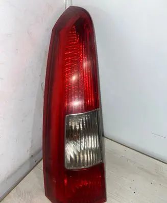 Volvo V70 Rear/tail lights 9154493