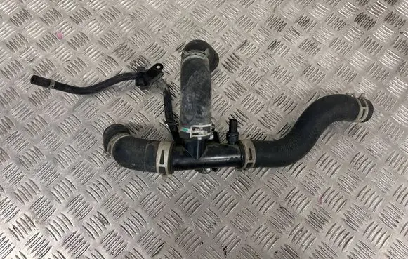 Toyota Mirai II Electric car engine cooling hoses/pipes 