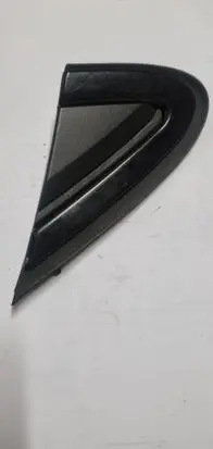 Volvo V40 Front door glass trim molding 31349229 31391032 31391212