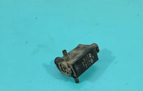 KIA Optima Windscreen/windshield washer pump 98510-1W000 IMPRK1448980