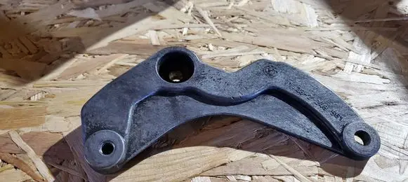 BMW 5 E39 Generator/alternator bracket 2248561 11282248561