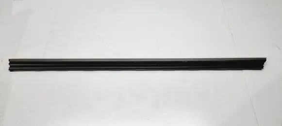 Citroen DS7 Crossback Rubber seal front door window/glass 9817327780