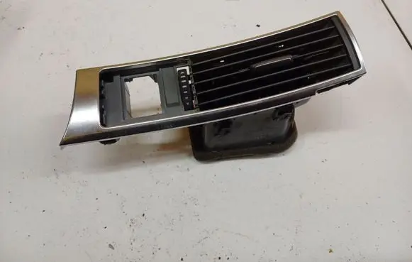 Dash center air vent grill