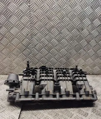 Audi A5 8T 8F Intake manifold 06l133201n
