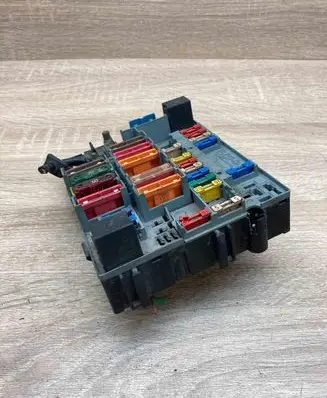 Citroen Xsara Fuse module 9628024480 31155904