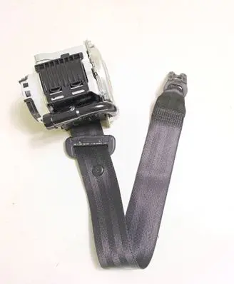 Rear seatbelt