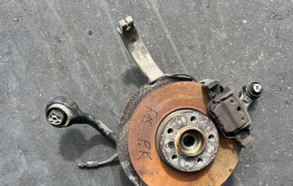 BMW X5 F15 Front wheel hub spindle knuckle 6869869
