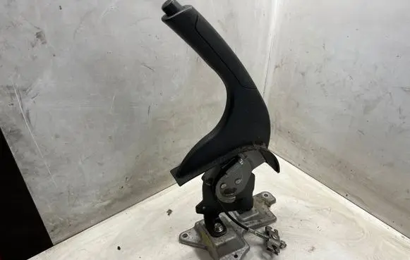 KIA Sportage Hand brake release handle 7H08