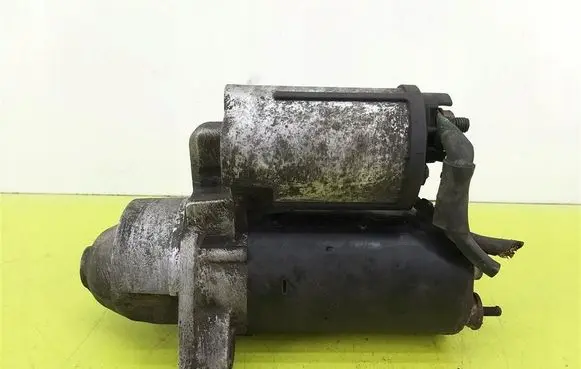Audi A6 Allroad C5 Starter motor 001108174