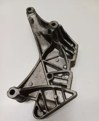 Audi A4 S4 B8 8K Engine mounting bracket 06J199207P
